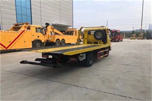 江干非事故拖车